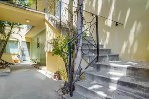 219 Esperanza Ave, Long Beach, CA 90802 - Photo 2