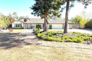 28870 Broken Arrow Cir, Menifee, CA 92584 - Photo 4