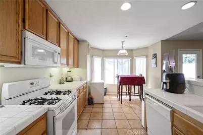 7332 Fieldrush, Fontana, CA 92336 - Photo 6