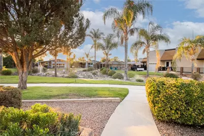 1387 Bishop, Hemet, CA 92545 - Photo 26