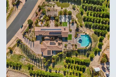 41987 Arbor Glen, Temecula, CA 92592 - Photo 2