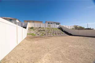 19536 Hanging Rock Rd, Lake Elsinore, CA 92532 - Photo 4