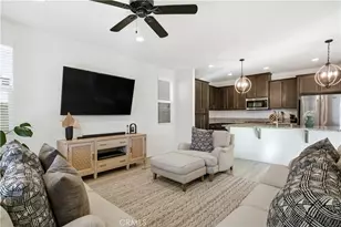 38369 Windingwalk Dr, Murrieta, CA 92563 - Photo 4