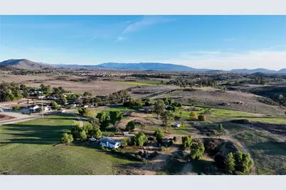 33041 Briggs Road, Menifee, CA 92584 - Photo 8