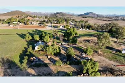 33041 Briggs Road, Menifee, CA 92584 - Photo 10