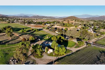33045 Briggs Road, Menifee, CA 92584 - Photo 8