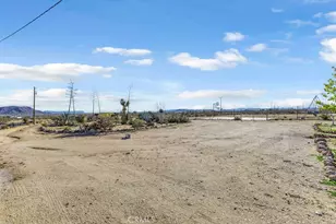 1998 Cambria Ave, Landers, CA 92285 - Photo 2