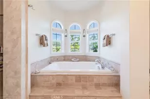 25025 Las Palmeras Dr, Temecula, CA 92590 - Photo 24