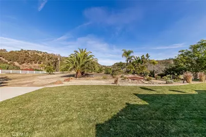 25025 Las Palmeras Dr, Temecula, CA 92590 - Photo 58