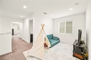 27166 Canyon Rock Ct, Moreno Valley, CA 92555 - Photo 18