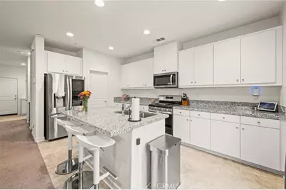 27166 Canyon Rock Court, Moreno Valley, CA 92555 - Photo 12