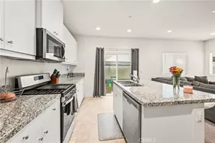 27166 Canyon Rock Ct, Moreno Valley, CA 92555 - Photo 8