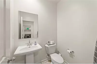 27166 Canyon Rock Court, Moreno Valley, CA 92555 - Photo 16