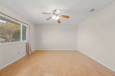 40069 Newport, Hemet, CA 92543 - Photo 4