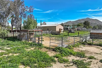 40069 Newport, Hemet, CA 92543 - Photo 62