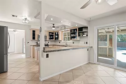 40069 Newport, Hemet, CA 92543 - Photo 10