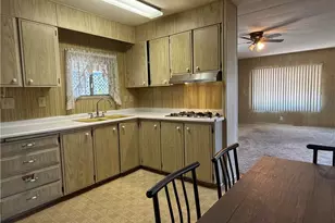 332 N Lyon, Hemet, CA 92543 - Photo 14