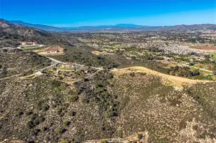 38000 Via Vista Grande, Murrieta, CA 92562 - Photo 68