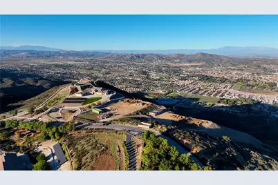 37553 Via Vista Grande, Murrieta, CA 92562 - Photo 4