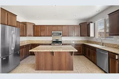 29360 Coral Island Ct, Menifee, CA 92585 - Photo 4