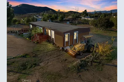 24121 Bienvenidos, Perris, CA 92570 - Photo 2