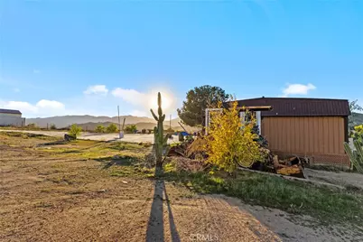 24121 Bienvenidos, Perris, CA 92570 - Photo 24