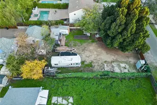 17806 Erwin St, Encino, CA 91316 - Photo 48