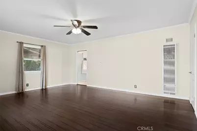 17806 Erwin St, Encino, CA 91316 - Photo 4