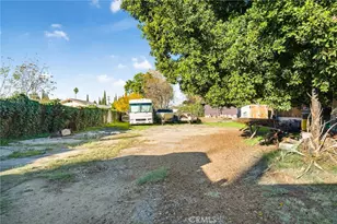 17806 Erwin St, Encino, CA 91316 - Photo 34
