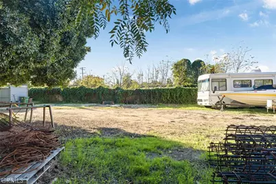 17806 Erwin St, Encino, CA 91316 - Photo 36