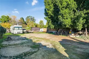 17806 Erwin St, Encino, CA 91316 - Photo 32