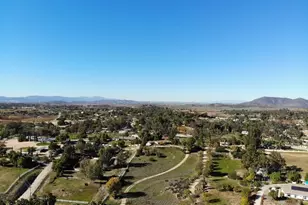 40121 Bella Vista Rd, Temecula, CA 92592 - Photo 2