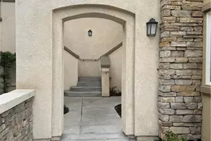 26514 Arboretum Way, Murrieta, CA 92563 - Photo 2