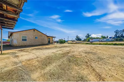 530 Park, Perris, CA 92570 - Photo 28