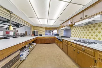 1895 W Devonshire Avenue #101, Hemet, CA 92545 - Photo 38