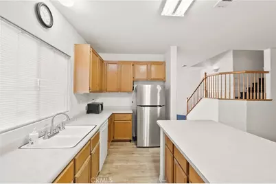 27297 Sierra Madre Drive, Murrieta, CA 92563 - Photo 14