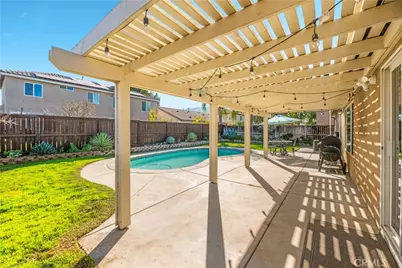 32816 Autumn Wood Cir, Lake Elsinore, CA 92530 - Photo 36