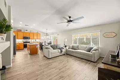 32816 Autumn Wood Cir, Lake Elsinore, CA 92530 - Photo 16