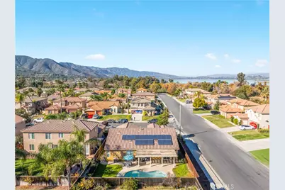 32816 Autumn Wood Cir, Lake Elsinore, CA 92530 - Photo 48