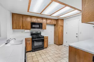 1329 Hickory Dr, Hemet, CA 92545 - Photo 12