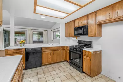 1329 Hickory Drive, Hemet, CA 92545 - Photo 10