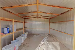 669 N Meridian, Hemet, CA 92544 - Photo 38