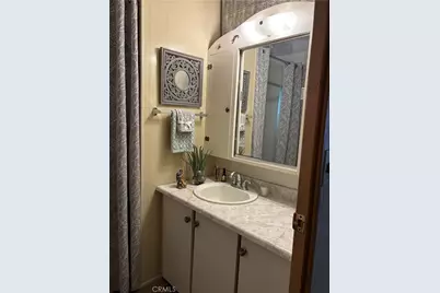 332 N Lyon, Hemet, CA 92543 - Photo 8