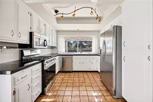 2125 Silver Oak, Hemet, CA 92545 - Photo 12