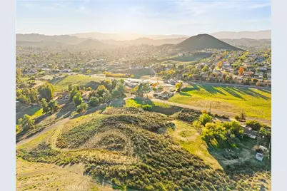 23930 Beverly, Menifee, CA 92587 - Photo 8