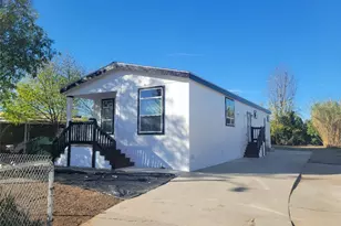 25177 Avenida Valencia, Homeland, CA 92548 - Photo 2