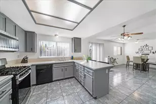 13064 Sunlit Ct, Moreno Valley, CA 92553 - Photo 10