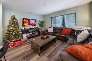 35157 Grove Trl, Fallbrook, CA 92028 - Photo 8