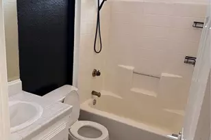 9154 Coleridge, Oak Hills, CA 92344 - Photo 10