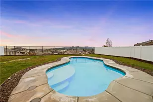 30646 Canary Palm Cir, Menifee, CA 92584 - Photo 10